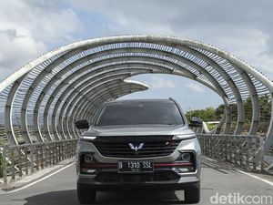 Wuling Almaz RS Buatan Cikarang Mau Dijual ke Luar Negeri Juga? Wuling Almaz RS Buatan Cikarang Mau Dijual ke Luar Negeri Juga?