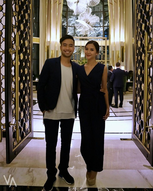 OOTD couple Sheila Dara Aisha dan Vidi Aldiano