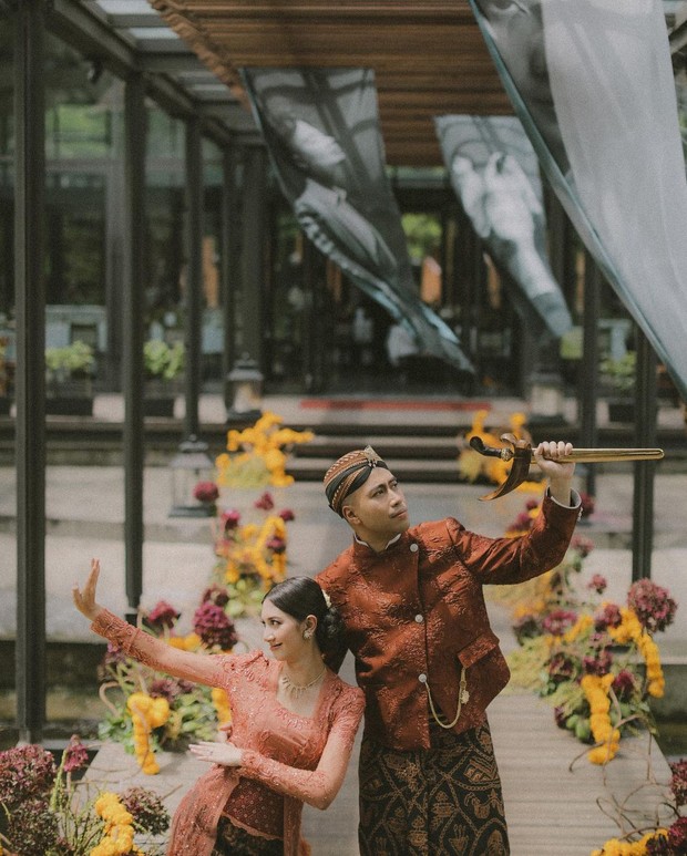 Style Kebaya Sheila Dara Aisha