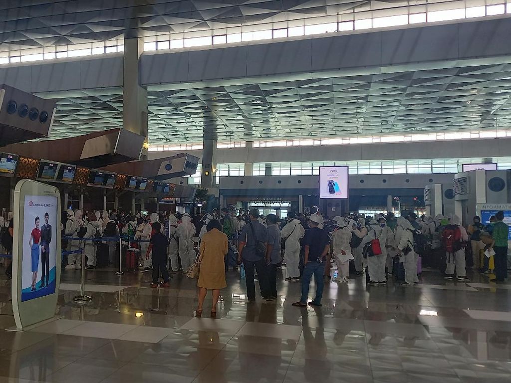 AP II Tambah Titik Cek di Bandara Soetta, Cegah Varian Omicron Masuk RI AP II Tambah Titik Cek di Bandara Soetta, Cegah Varian Omicron Masuk RI