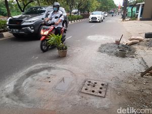 detikcom Do Your Magic: Sumur Resapan di Jalan yang Diberi Pot Kini Diperbaiki detikcom Do Your Magic: Sumur Resapan di Jalan yang Diberi Pot Kini Diperbaiki