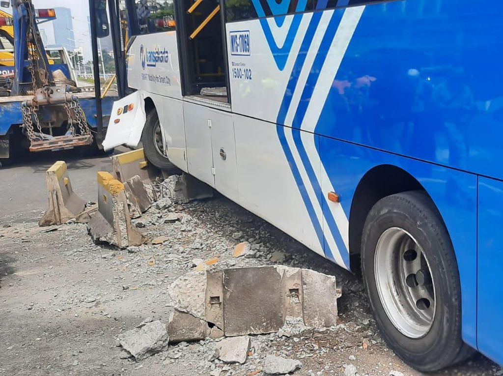 229 Bus Dikandangkan Buntut TransJakarta 2 Hari Berturut Kecelakaan
