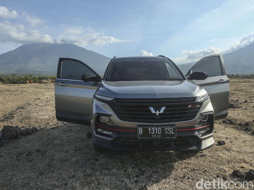Bukan Honda CR-V, Wuling Almaz Jadi Raja Medium SUV di Indonesia