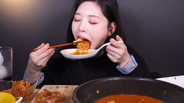 Eat With Bokki/foto: kstarlive.com Eat With Bokki