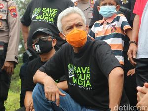 Dituding Pencitraan oleh Buruh Jateng Terkait UMK 2022, Ini Respons Ganjar