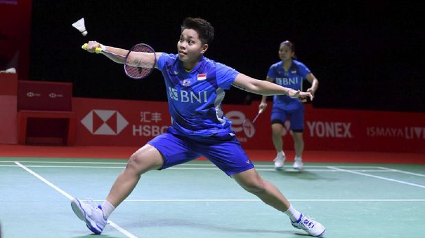 Pasangan ganda putri, Greysia Polii/Apriyani Rahayu bertarung dengan Nami Matsuyama/Chiharu Shida di Bali International Convention Centre & Westin Resort, Nusa Dua, Bali, Sabtu (4/12), Greysia/Apriyani kandas di tangan duet Jepang, Nami Matsuyama/Chiharu Shida dengan skor 14-21, 21-13, 21-23 dalam tempo 76 menit. Dok. PBSI