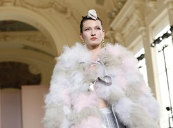 Brand Armani Setop Pakai Wol Kelinci Angora untuk Produksi Koleksi Pakaian