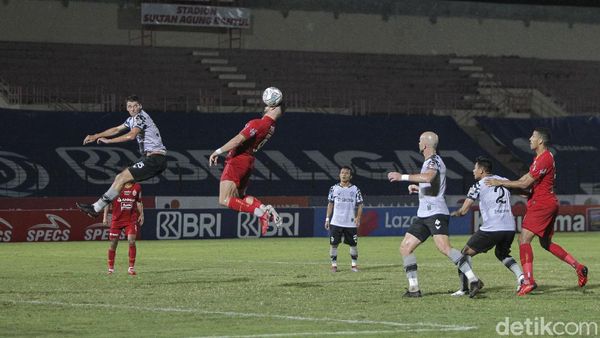 Persija Raih Kemenangan Atas Persikabo