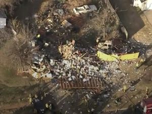 Rumah di Oklahoma AS Meledak-Hancur Berkeping-keping Rumah di Oklahoma AS Meledak-Hancur Berkeping-keping