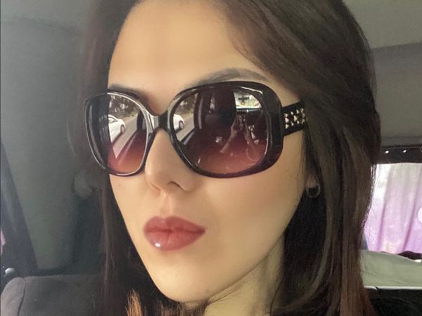 10 Foto Transformasi Tina Toon dari Pipi Chubby Sampai Wajah Tirus