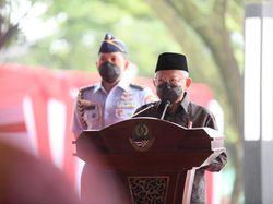 Wapres Maruf Minta Mensos Terjun Beri Bantuan ke Korban Erupsi Semeru