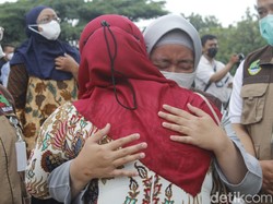 Air Mata Keluarga Iringi Peresmian Monumen Pahlawan COVID-19