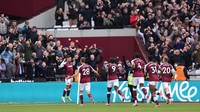 9. West Ham, 146.5 jam antara kick-off laga pertama sampai laga ketiga di periode sibuk akhir 2021. Foto: (Getty Images/Alex Pantling)