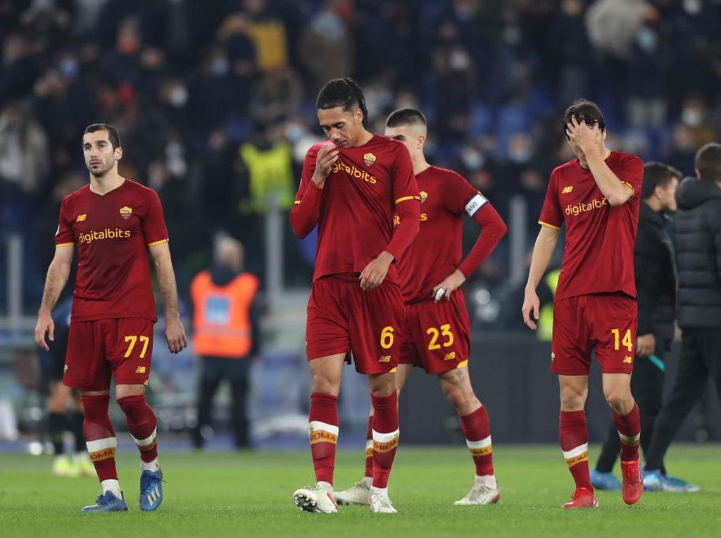 Kekurangan AS Roma di Mata Totti Kekurangan AS Roma di Mata Totti