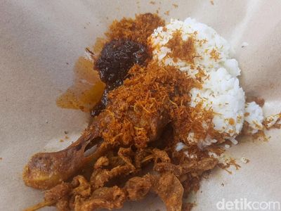 Hanya Rp 8 Ribu Bisa Cicip Ayam Goreng Santa Maria di Cirebon yang Viral
