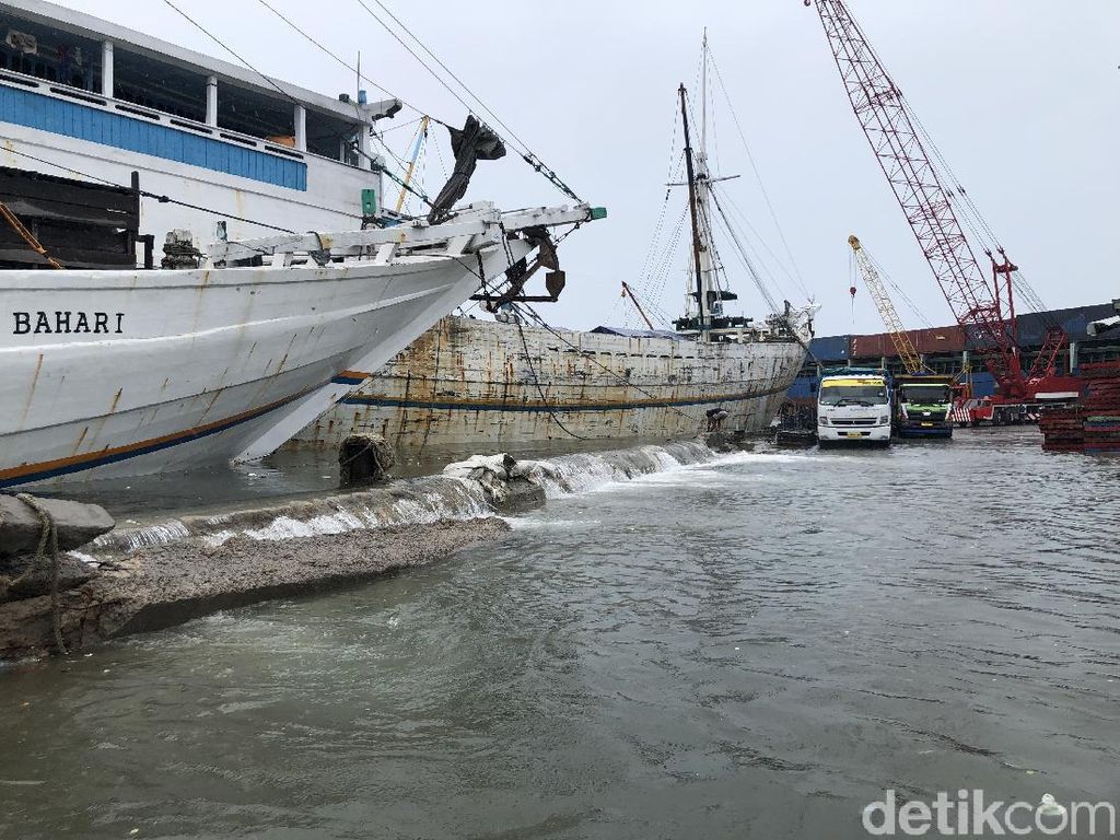 Banjir Rob Kembali Genangi Pelabuhan Sunda Kelapa, Ini Titiknya
