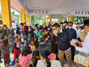 Bantuan Makanan, Susu hingga Obat-obatan Mengalir ke Pengungsi Semeru