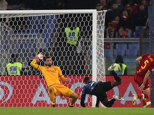 Dumfries Lebih Pede Usai Jebol Gawang Roma