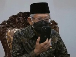 Maruf Telepon Khofifah-Risma, Minta Tangani Cepat Erupsi Gunung Semeru