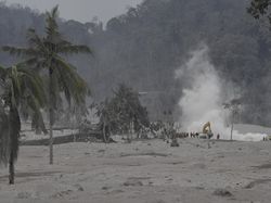 Semeru Erupsi, Sri Mulyani Siagakan APBN