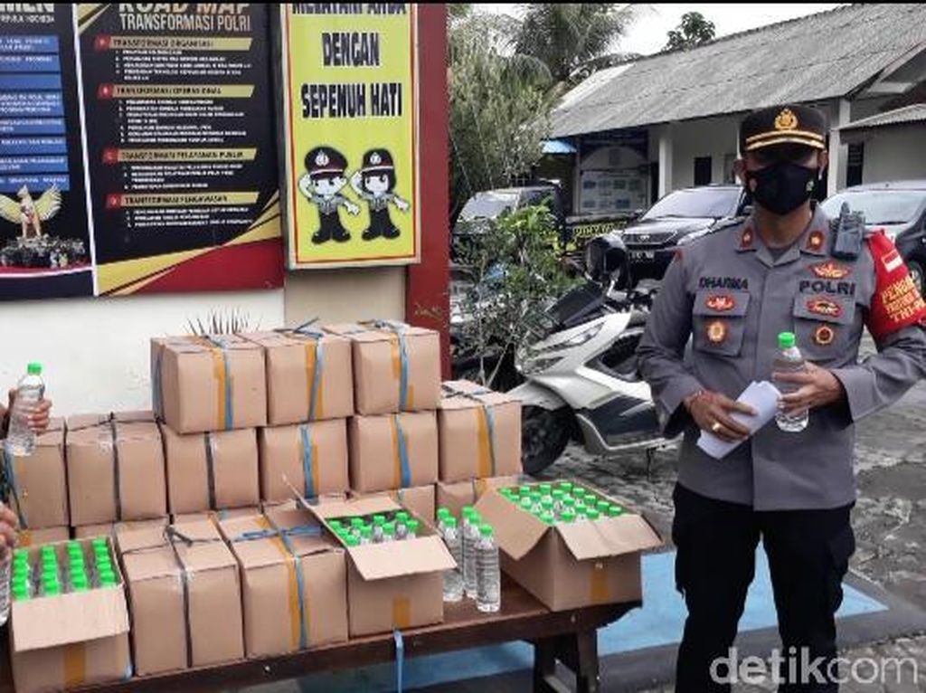 Polisi Gagalkan Penyelundupan Ayam-Miras Ilegal di Bali, 2 Orang Ditangkap