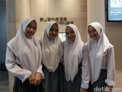 Putih Abu Abu Sempat Tak Percaya Dicolek Coldplay, Dikira Akun Palsu