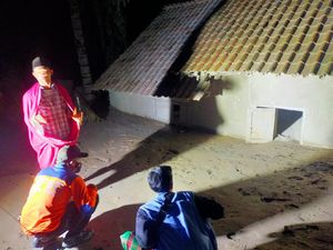 Belasan Orang Terjebak di Rumah yang Terendam Pasir Erupsi Gunung Semeru