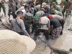 Wabup Lumajang Sebut 12 Warga Meninggal Dampak Semeru Erupsi