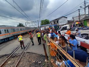 Lalu Lintas di Stasiun Sudimara Lancar Setelah KRL Anjlok Dievakuasi
