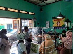 Mau Jajan di Warung Berusia 1 Abad, Jangan Datang Lewat Jam 12 Siang