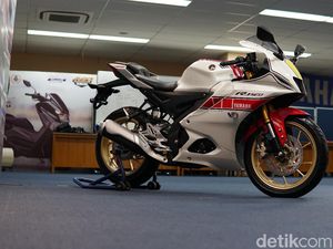 Belum Ada Lawan! Fitur Receh Ini yang Bikin Yamaha R15M Asyik Dibawa ke Sirkuit