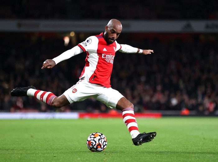 LONDON, ENGLAND - AUGUST 22: Gabriel Martinelli of Arsenal in action during the Premier League match between Arsenal  and  Chelsea at Emirates Stadium on August 22, 2021 in London, England. (Photo by Michael Regan/Getty Images)