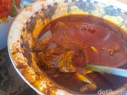 Ayam Rarang Khas Lombok, Cocok bagi Pecinta Pedas!
