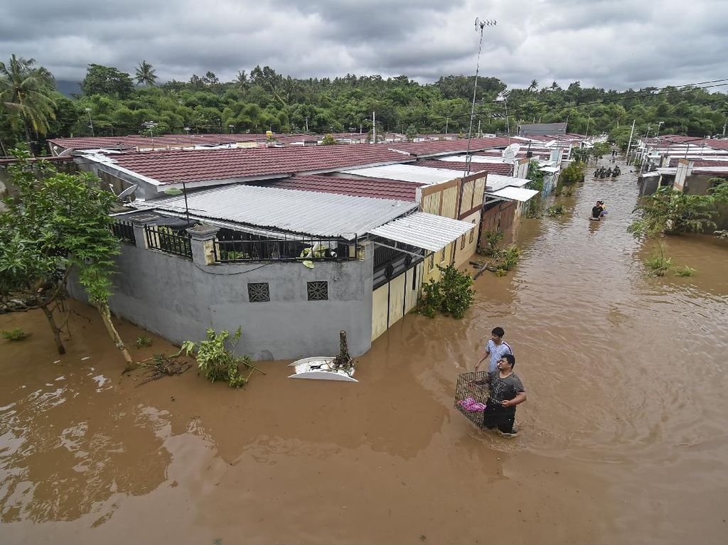 Banjir Terjang Lombok Barat, Ratusan Rumah Terendam