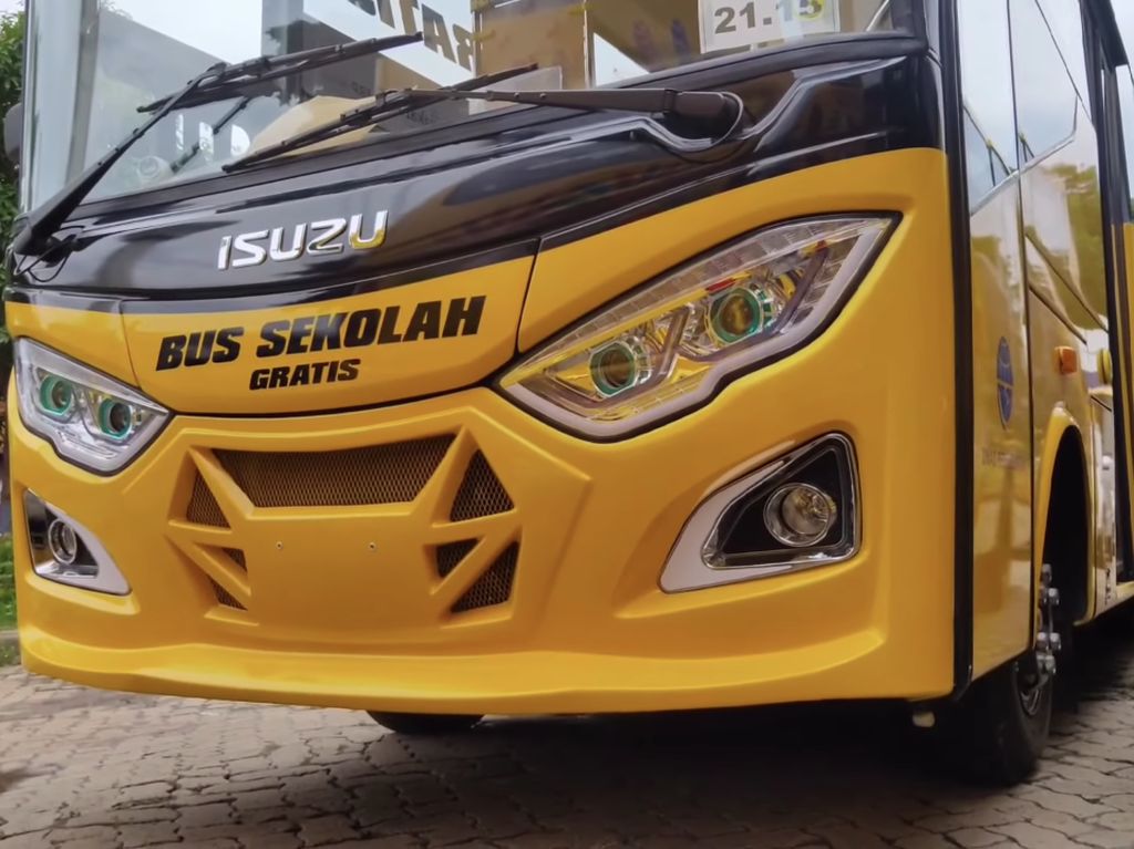 Asyik! Anak Sekolah di Wilayah DKI Jakarta Punya Bus Sekolah Baru