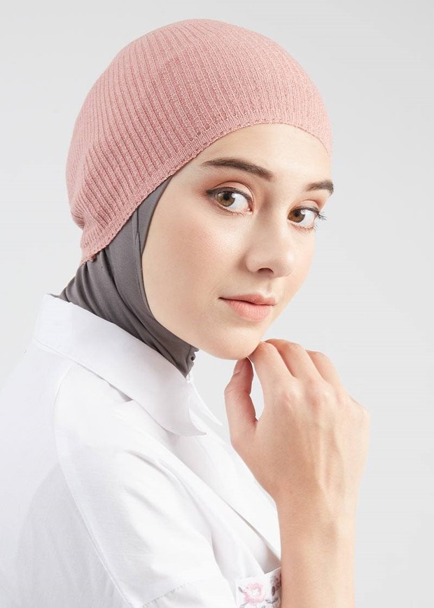 Ciput Bahan Rajut/Foto: hijabenka.com Ciput Bahan Rajut/Foto: hijabenka.com