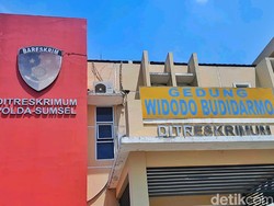 Penampakan Dosen Tersangka Kasus Cabuli Mahasiswi Unsri Diperiksa Polisi