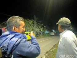 Warga Lega Lihat Lava Pijar Gunung Semeru Keluar Sedikit Demi Sedikit