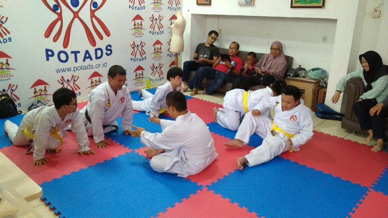 Yuk Bantu Khitanan Anak dengan Down Syndrome Jadi Lebih Istimewa!