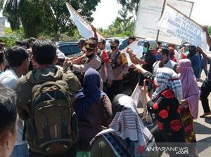 Warga Demo Hadang Ahok di Aceh, Lalu Minta Tolong Audit Pertamina