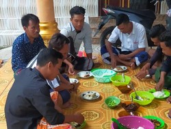 Perahu Pecah Diterjang Ombak, 8 Nelayan Sumenep Bertahan Hidup Pakai Boks Ikan