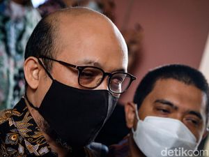 Novel Baswedan Laporkan Pembajakan Akun IG Istrinya ke Polda Metro Novel Baswedan Laporkan Pembajakan Akun IG Istrinya ke Polda Metro