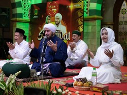 Selawat Bareng Habib Syech, Walkot Mojokerto Doakan Korban Erupsi Semeru
