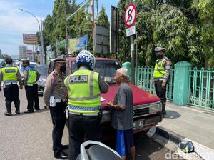 Tindak Parkir Liar di Kota Cirebon, Polisi Tilang 42 Kendaraan