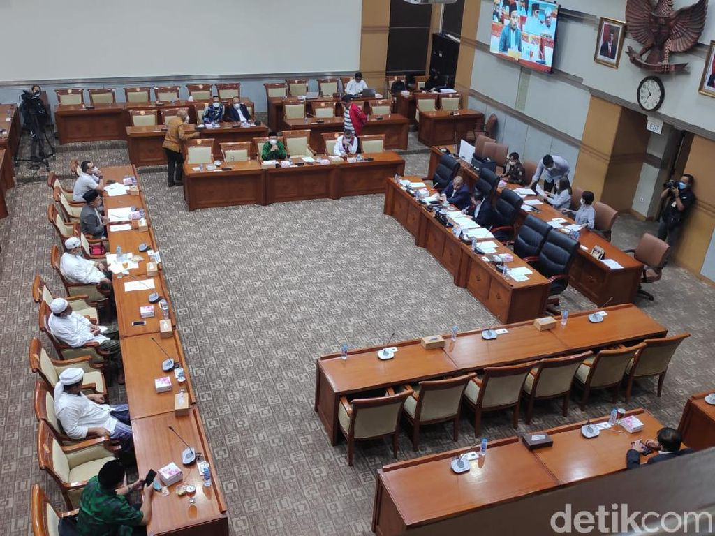 PKS dan PDIP Panas soal Habib Rizieq di Rapat Bareng Ahli Sunnah Waljamaah