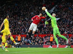 Bayang-bayang Laga Tanpa Penonton Mulai Hantui Premier League