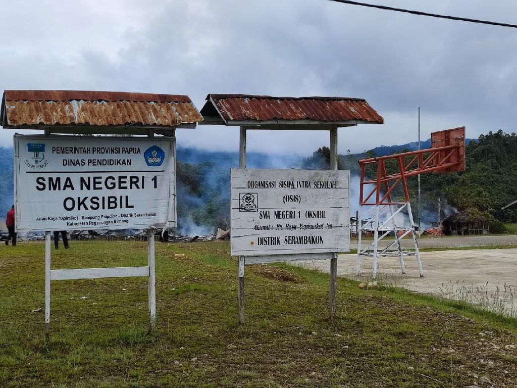 Tersisa Jejak Ulah Teroris KKB Papua Bakar Habis Sekolah