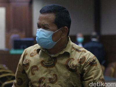 Sonny Widjaja Jalani Sidang Tuntutan Korupsi Rp 22,7 T