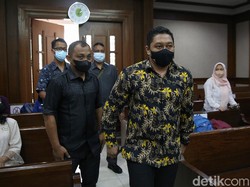 AKP Robin Divonis Bayar Uang Pengganti Rp 2 M, Maskur Husain Rp 8 M