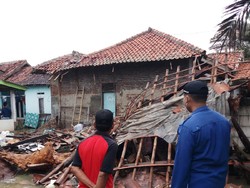 29 Rumah Warga Kronjo Tangerang Rusak Imbas Angin Puting Beliung
